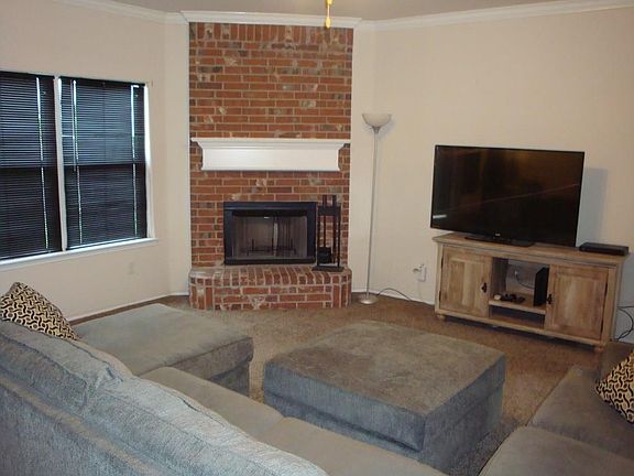 2nd image of 273 Kennedy Dr
