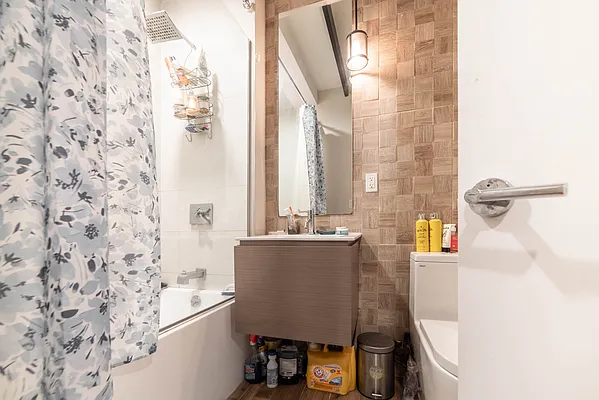 Rented by Joel Scharf, LREB | media 21