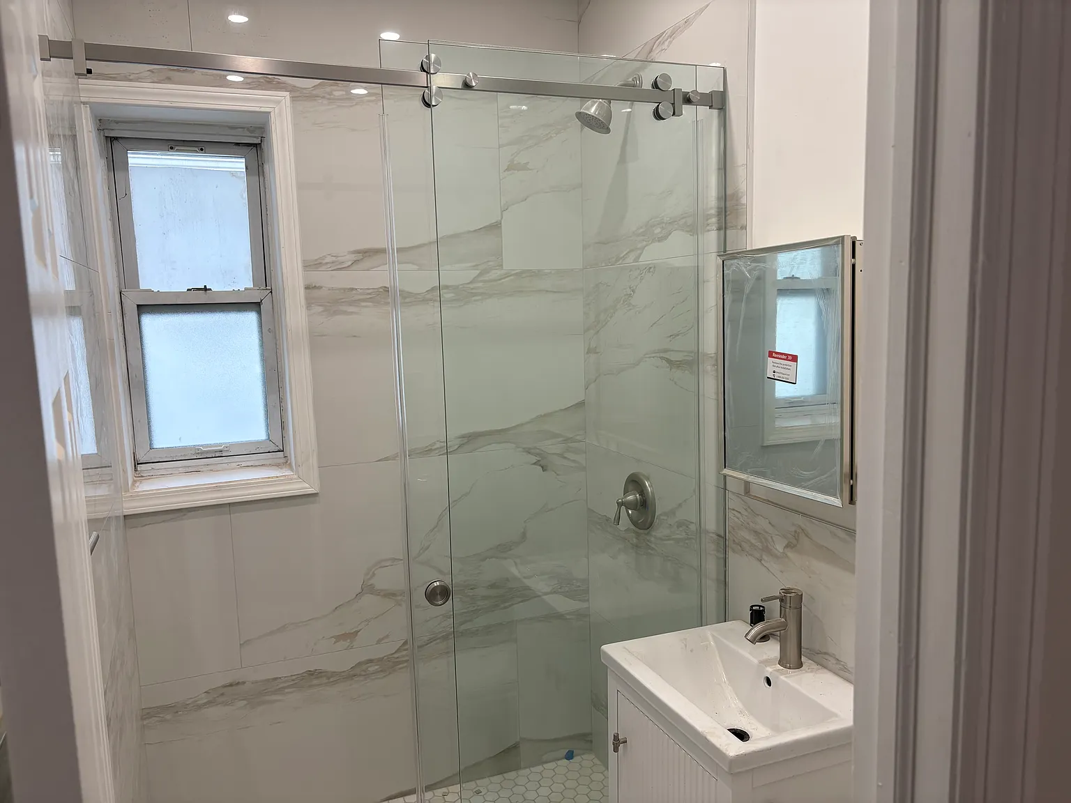 2 bed, 800 sqft, $2,600 — Photo 2
