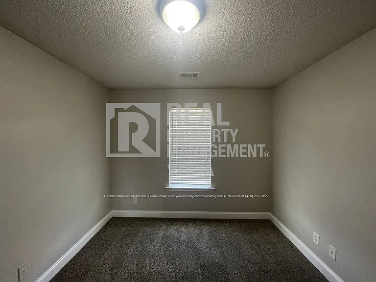 313 Canterfield Dr — Photo 13