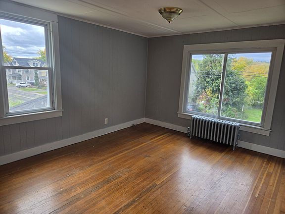 4th image of 53 Grove St
