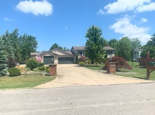 13842 Radcliffe Rd, Chardon, OH 44024