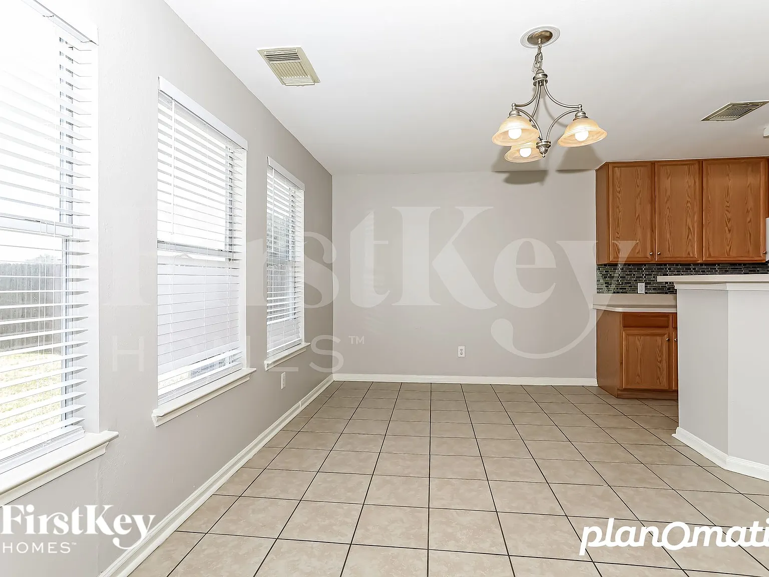 3 bed, 2.5 bath, 2004 sqft, $1,970 — Photo 4