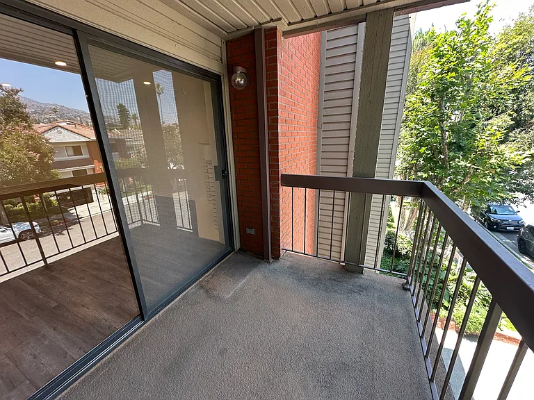 248 W Loraine St #201 — Photo 22