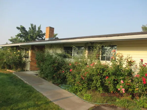 10242 McGuire Ave, Klamath Falls, OR 97603