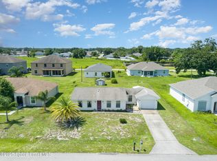 760 Grandeur St SE, Palm Bay, FL 32909