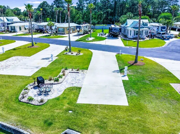 12118 Gateway Dr, Elberta, AL 36530