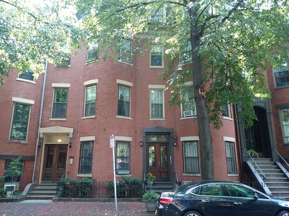 2nd image of 124 Chandler St #C