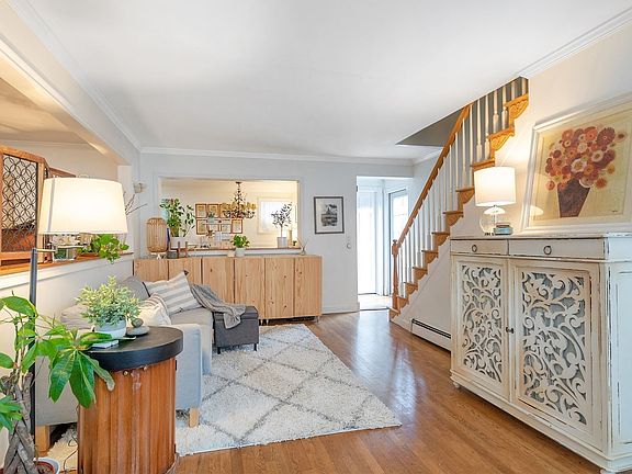 3rd image of 1 Motts Ln