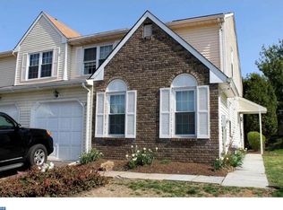 2 Pilgrim Ct, Ewing, NJ 08628