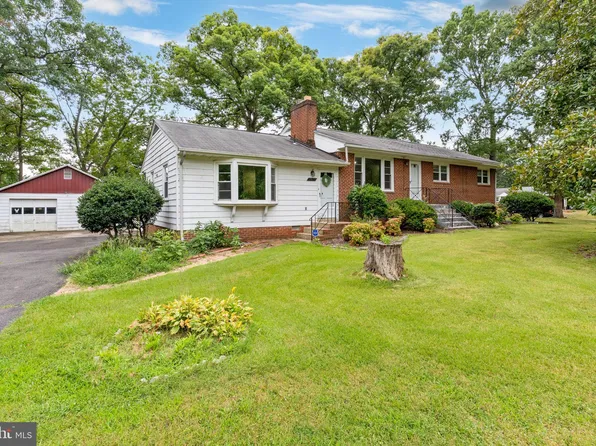 7017 Forest View Dr, Springfield, VA 22150