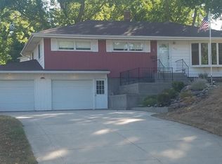 208 Bass St, Carroll, IA 51401