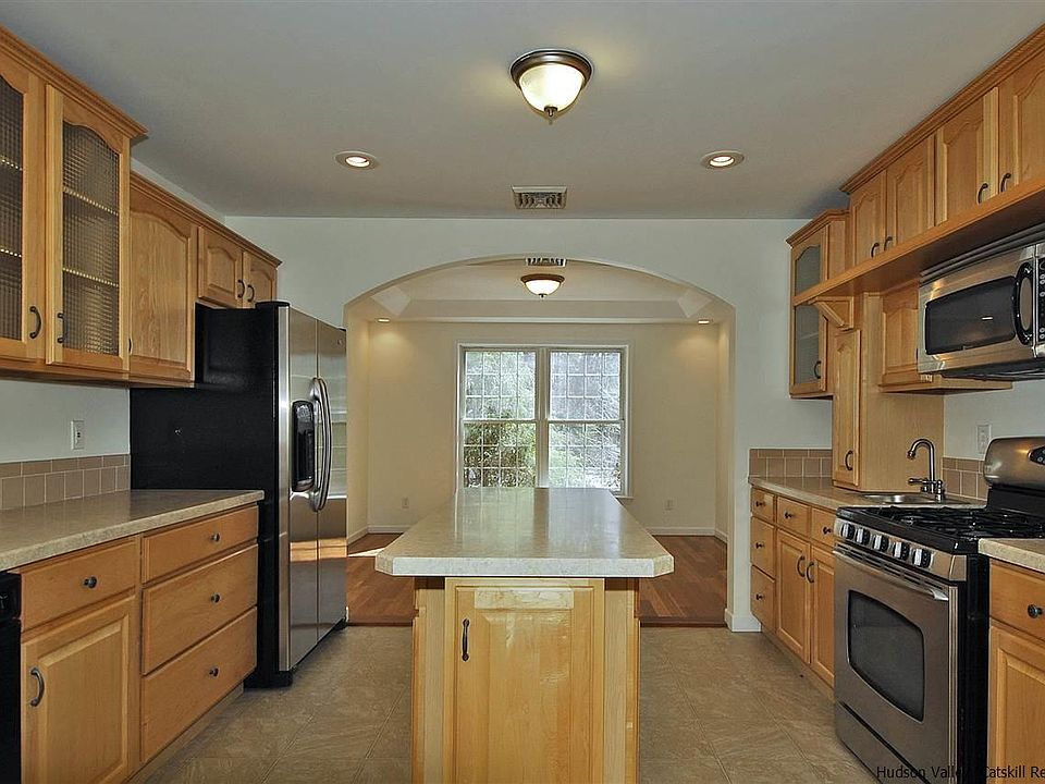 261 Scarawan Rd Stone Ridge NY Zillow Apartments for Rent in Stone