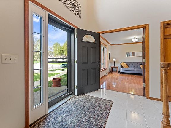 3rd image of 754 Timber Ridge Drive