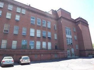 2043 Random Rd APT 304, Cleveland, OH 44106