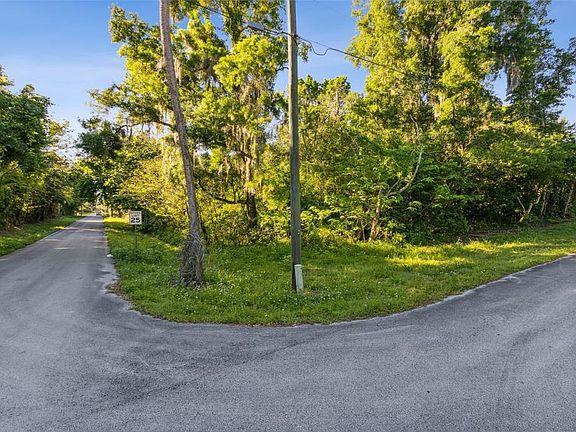 3rd image of Lot 13 QUEBEC AVENUE LOT 13