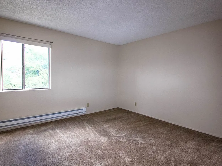 333 W Leroux St #H2 — Photo 7