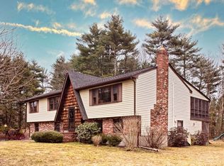 92 Wood End Ln, Medfield, MA 02052