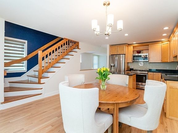 4th image of 459 Concord Ave #1