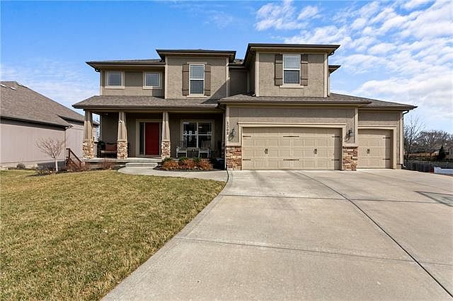 1st image of 1309 NE Country Ln