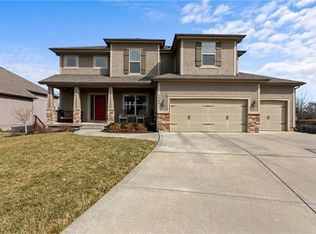 1309 NE Country Ln, Lees Summit, MO 64086
