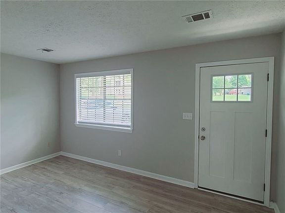 4th image of 7889 Stanebrook Dr