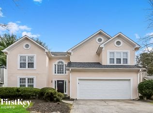 140 Glen Holly Dr, Roswell, GA 30076