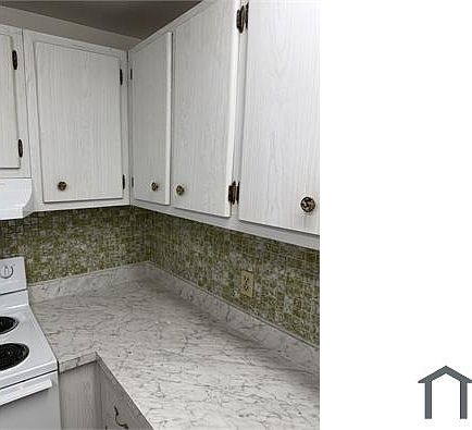 1st image of 510 W Blue Heron Blvd #3