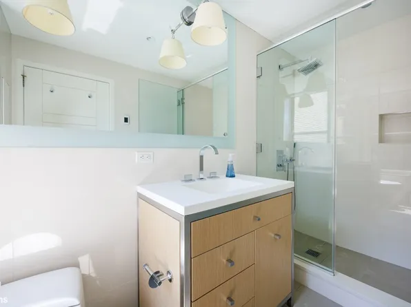 393 West End Avenue image 9 of 13