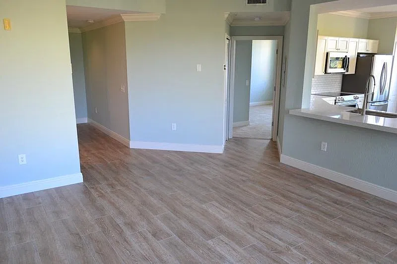 2 bed, 2.0 bath, 1403 sqft, $3,000 — Photo 2