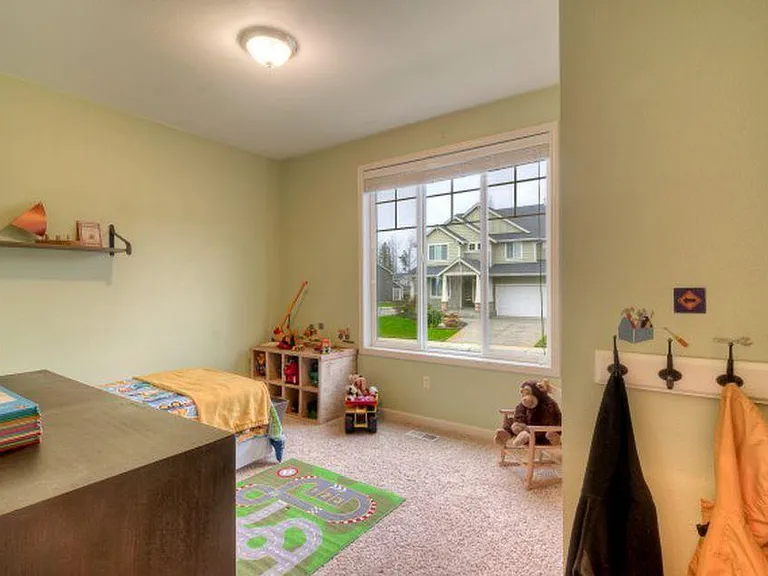 7806 164th St E — Photo 9