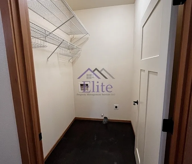 251 W Berry Ridge Rd — Photo 6