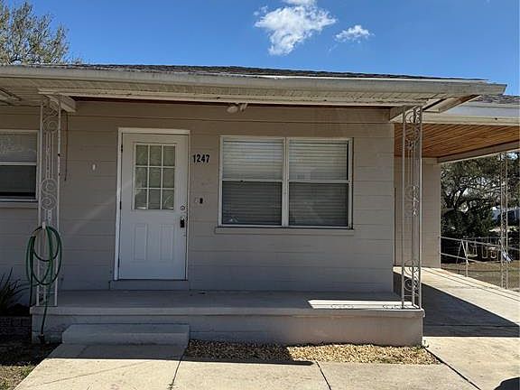 3rd image of 1247 Lakeview Dr
