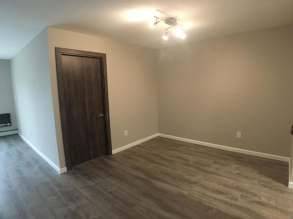 3rd image of 15536 79th St APT 3