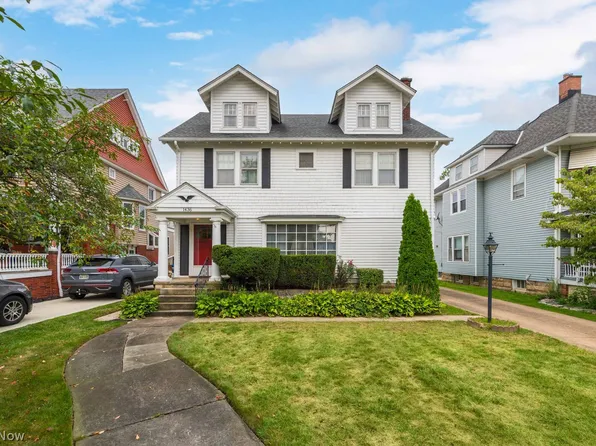 1436 Arthur Ave, Lakewood, OH 44107