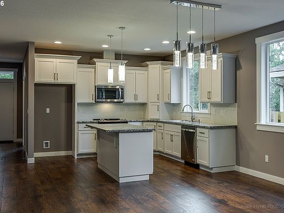5th image of 2508 NE 84th Ave