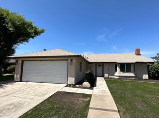 3614 W Robinson Ave, Fresno, CA 93722