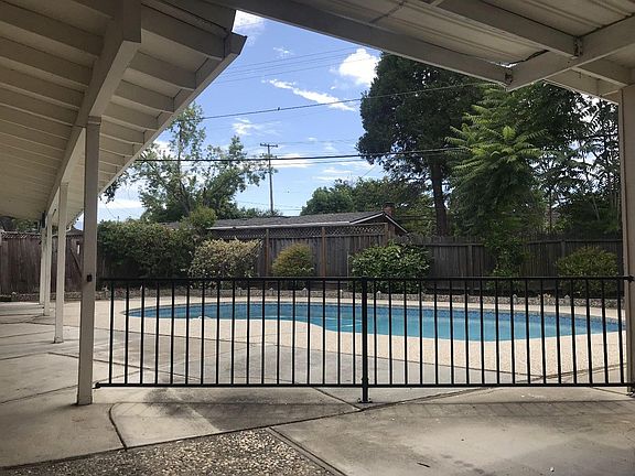 5th image of 3701 Quinlan Ln