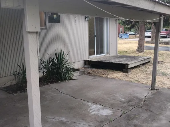 329 F St, Springfield, OR 97477