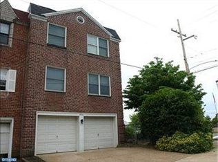 2800 Woodbridge Rd, Philadelphia, PA 19114