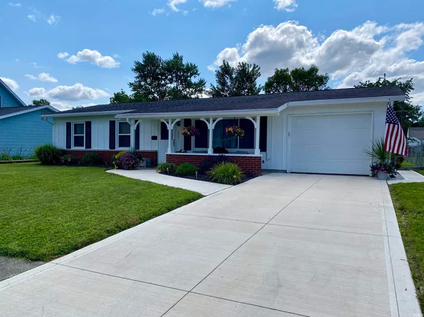 1825 Chochtimar Trl, Fort Wayne, IN 46808