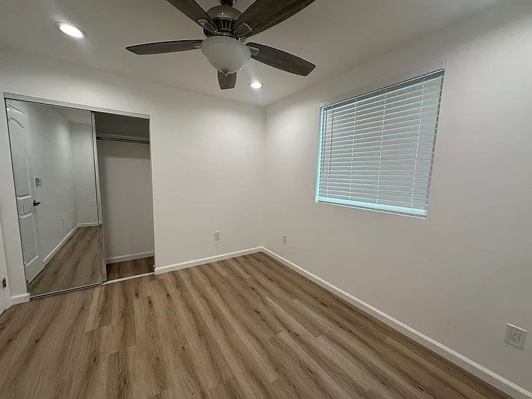 14529 Hartland St #14529 — Photo 18