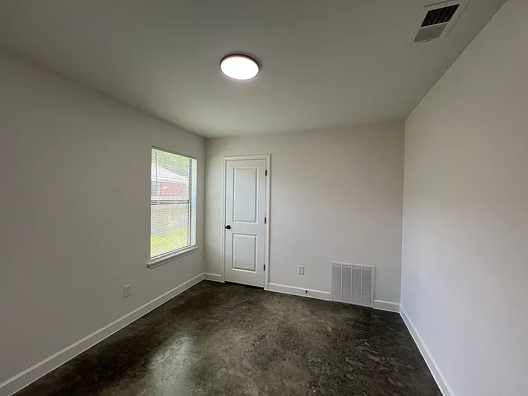 3552 Yokley Rd — Photo 2