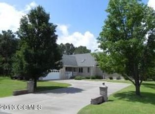 1313 Barkentine Dr, New Bern, NC 28560