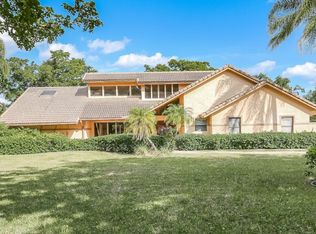 6910 Annapolis Ct, Pompano Beach, FL 33067