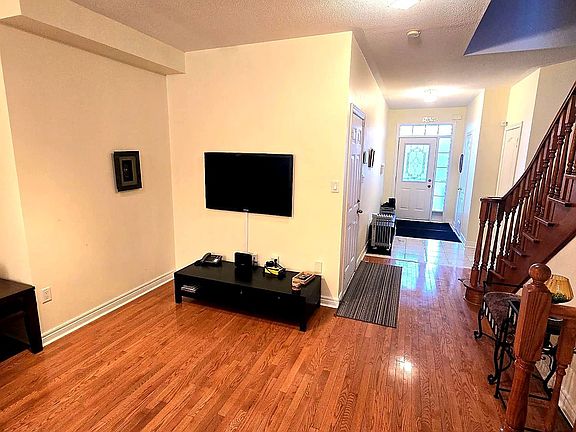 5th image of 8 Townwood Dr #7