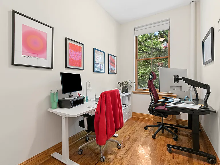 548 1/2 Hudson St #2 — Photo 5
