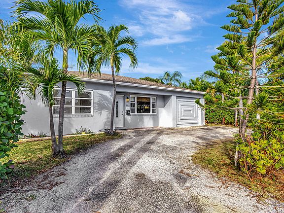 2nd image of 5015 S Olive Avenue