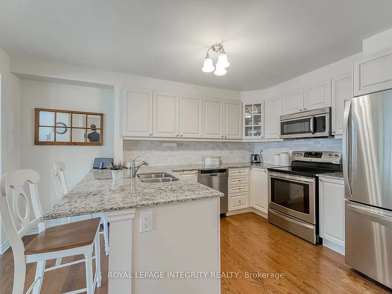 138 Grenadine St — Photo 11