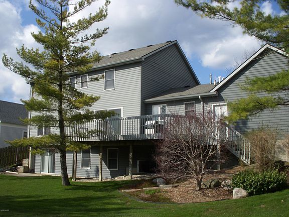 3rd image of 2248 Wolfboro Dr SE